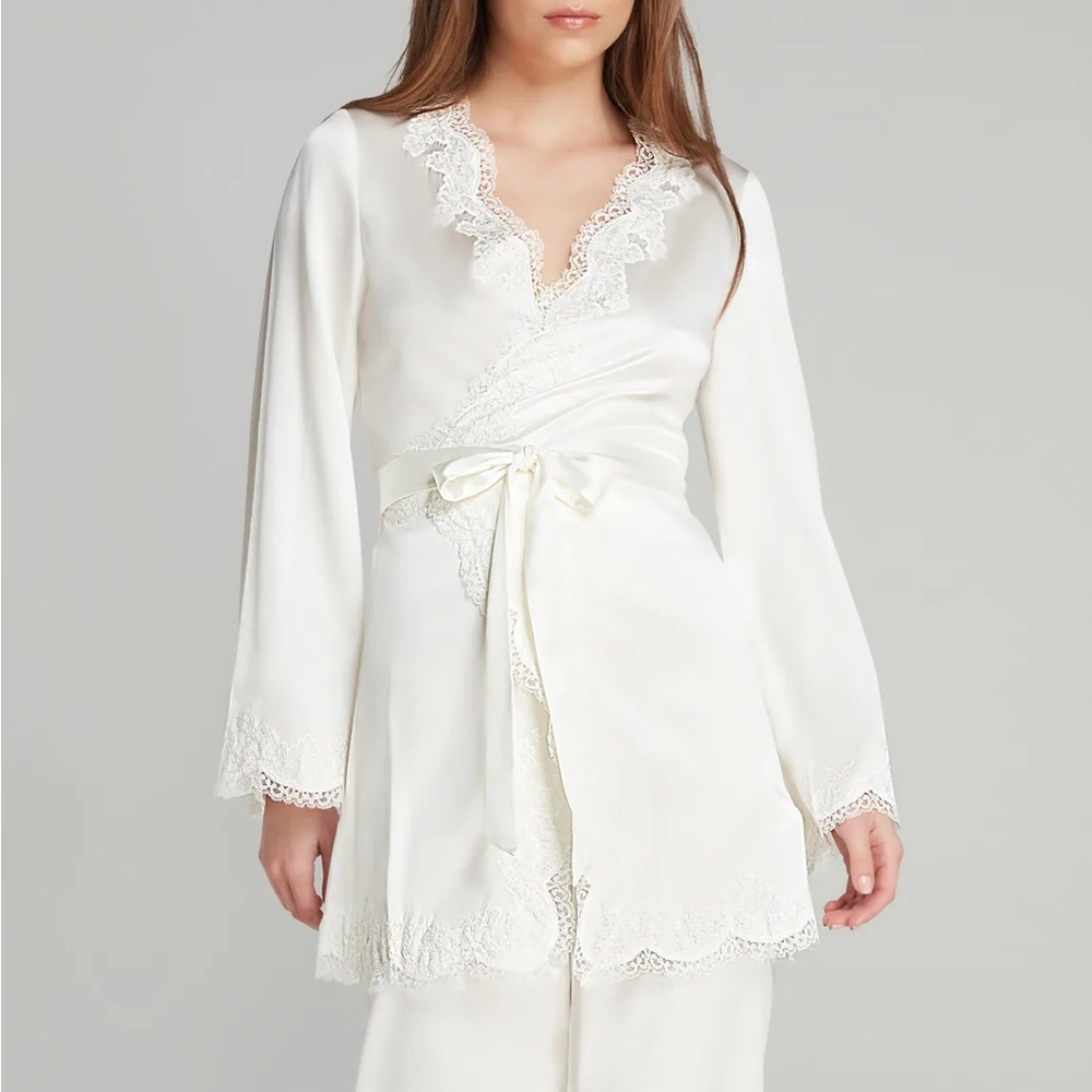 Authentic Amelia Agent Provocateur Silk Robe with Gorgeous Lace Trim